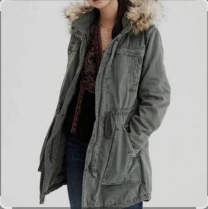 American Eagle Outfitters S Military Style Coat Olive Green Faux Fur Hood *Flaw